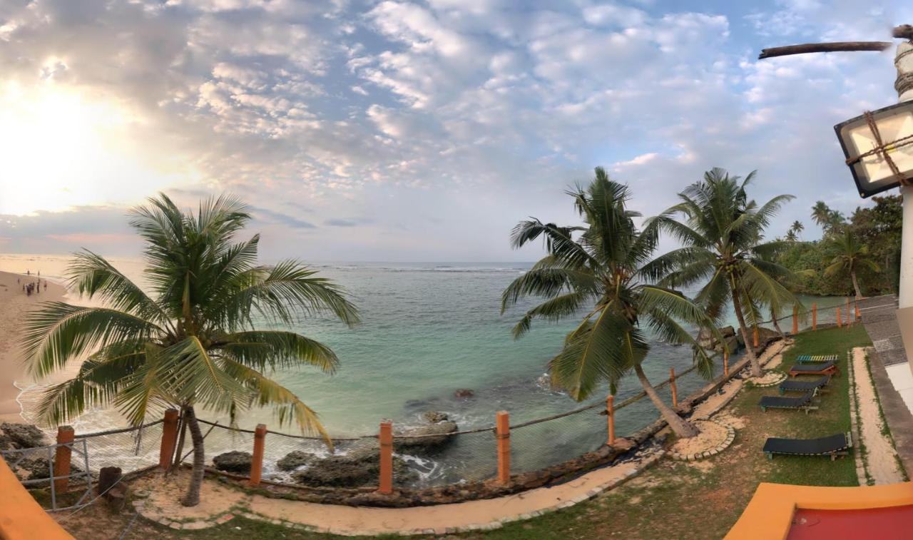 Sayuri Beach Hotel Matara Dış mekan fotoğraf